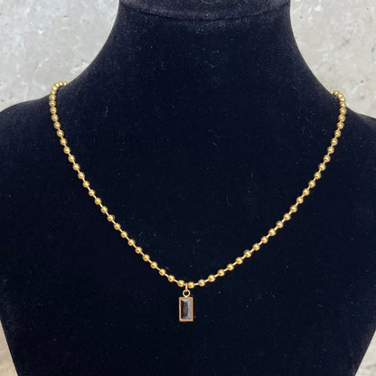 Collier Adam